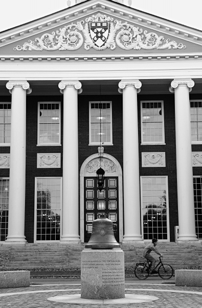 還在糾結(jié)選哪個(gè)學(xué)校？ 美國(guó)最有價(jià)值大學(xué)出爐